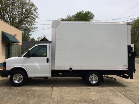 2014 CHEVROLET EXPRESS 3500 12FT BOX , 70K 54 INCH  LIFTGATE $ 19,900